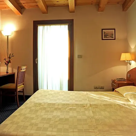 Vittoria 3*